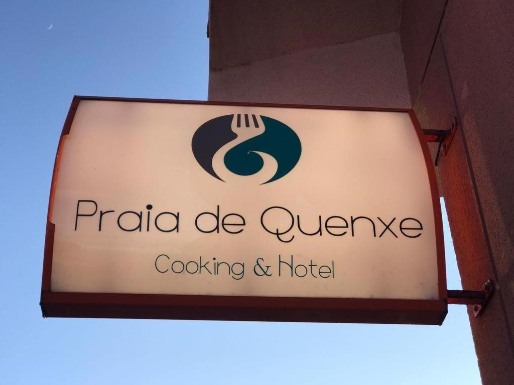 Hotel Corcubion Playa De Quenxe Екстериор снимка