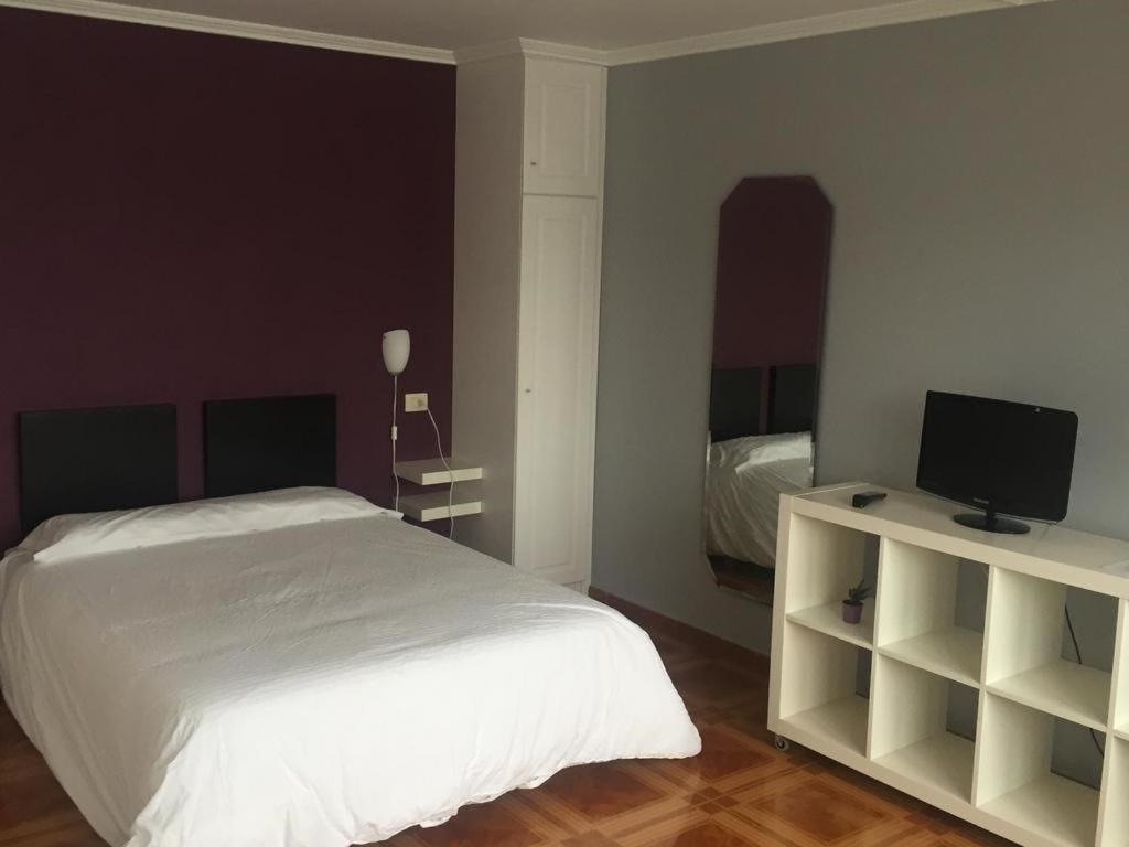 Hotel Corcubion Playa De Quenxe Стая снимка