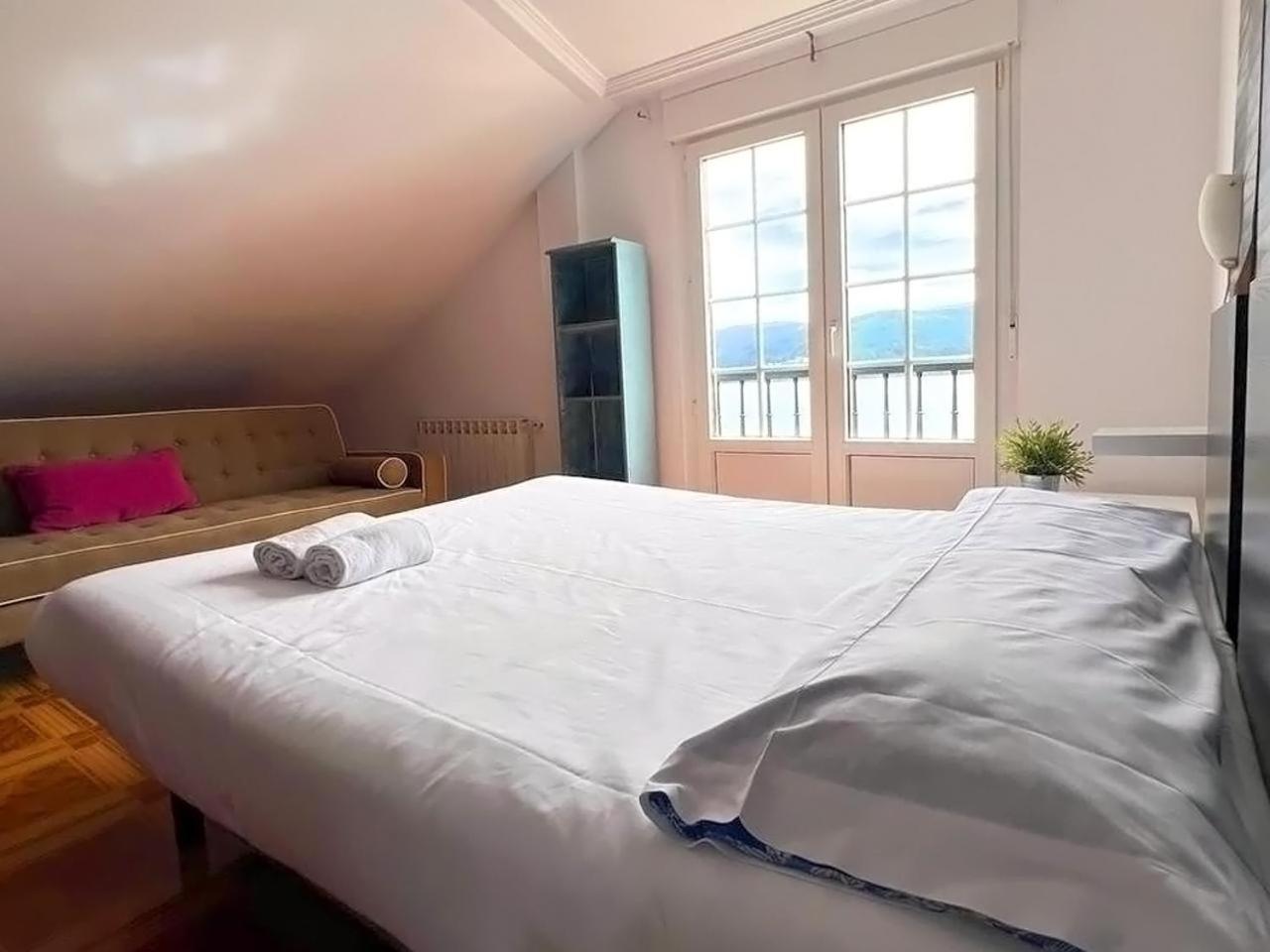 Hotel Corcubion Playa De Quenxe Стая снимка